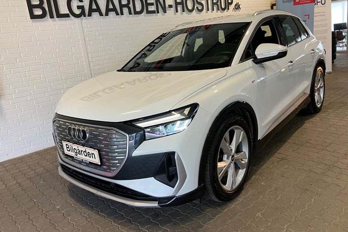 Hvid Audi Q4 e-tron fra 2022 set udefra