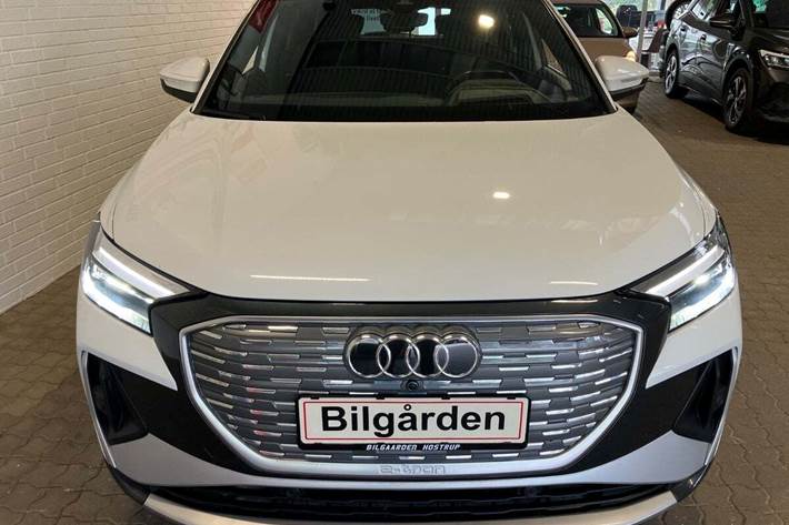 Hvid Audi Q4 e-tron fra 2022