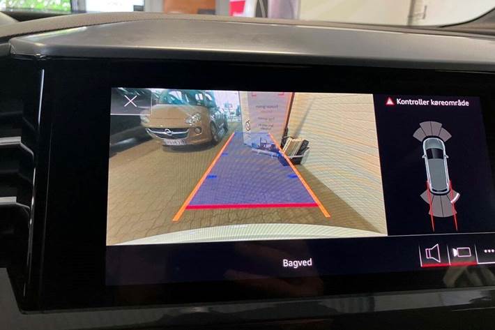 Hvid Audi Q4 e-tron fra 2022