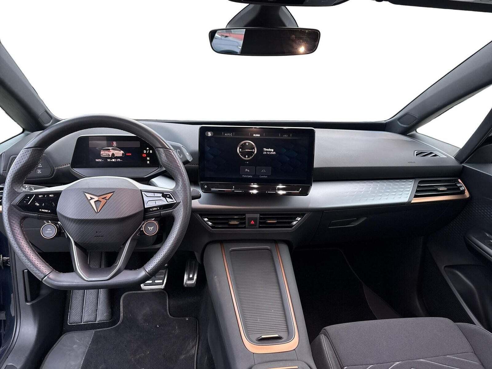 Blå Cupra Born fra 2024