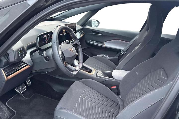 Sort Cupra Born fra 2025