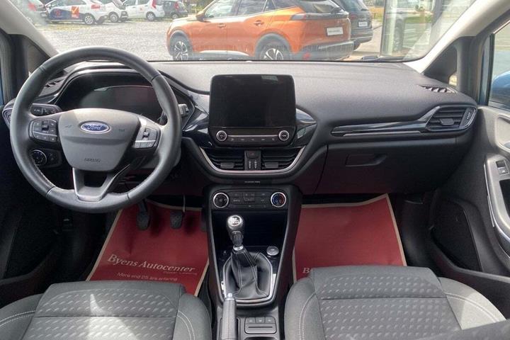 Blå Ford Fiesta fra 2019