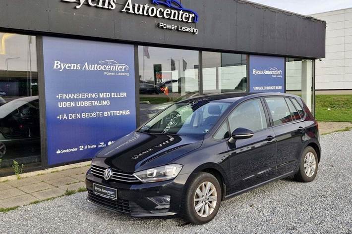 Sort VW Golf Sportsvan fra 2015