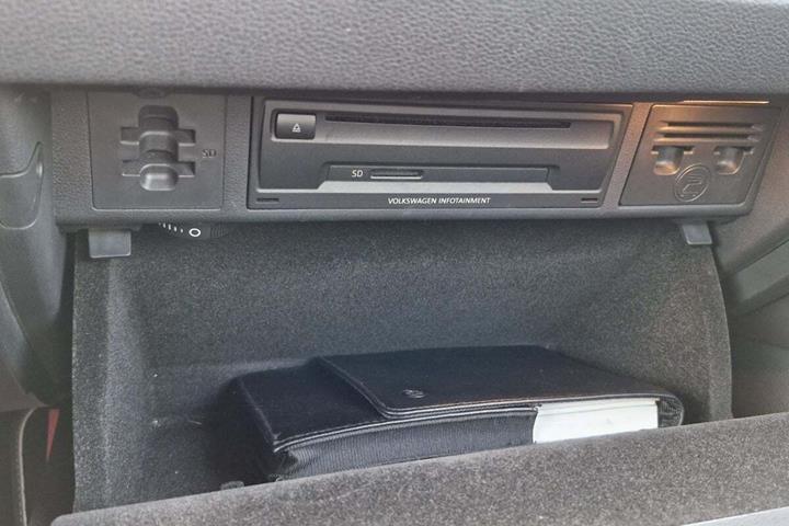 Sort VW Golf Sportsvan fra 2015