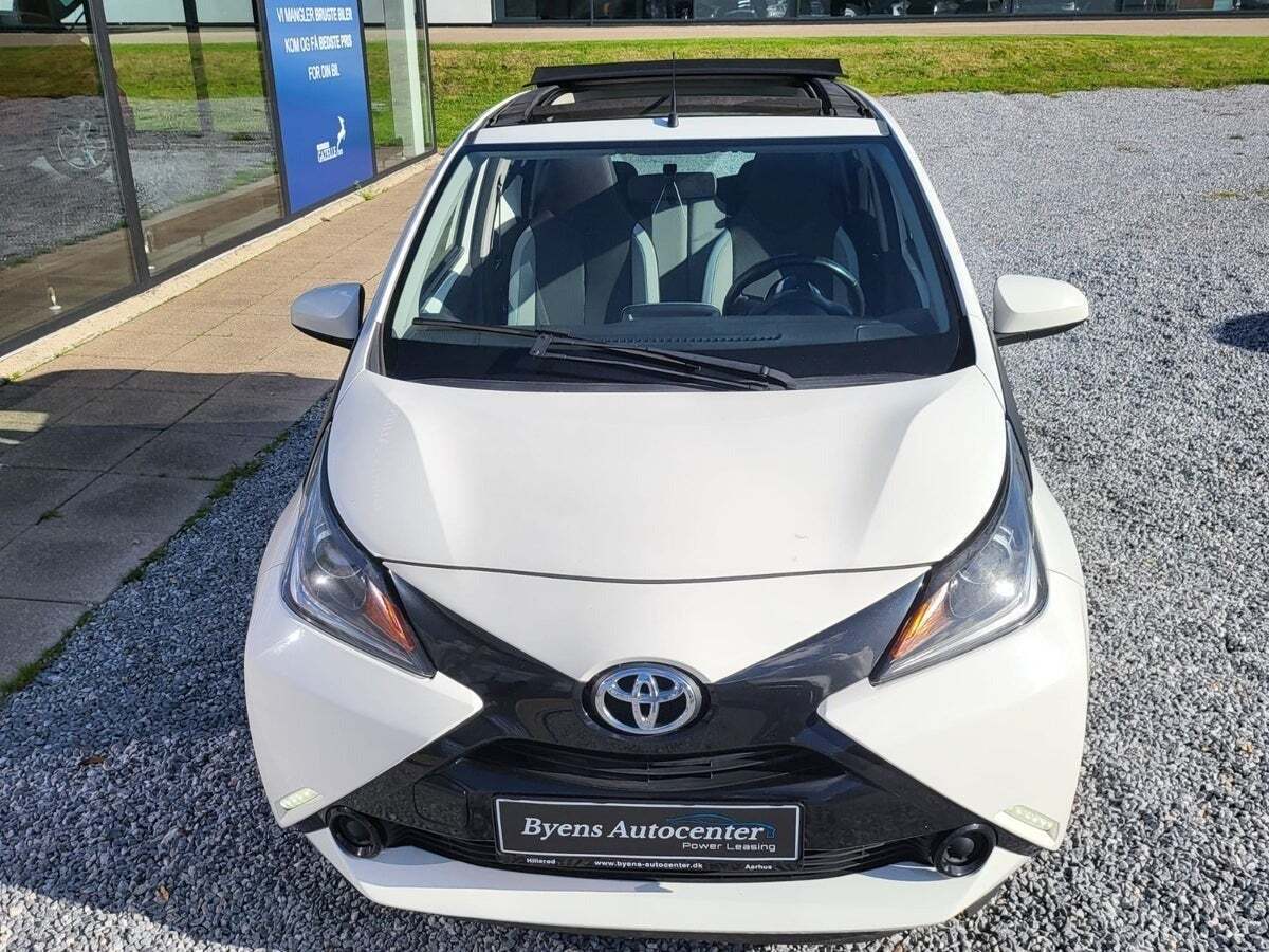 Toyota Aygo 1,0 VVT-i x-wave Sky