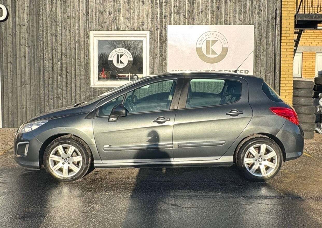 Peugeot 308 1,6 e-HDi 112 Sportium