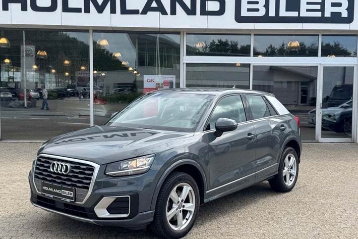 Grå Audi Q2 fra 2018 set udefra