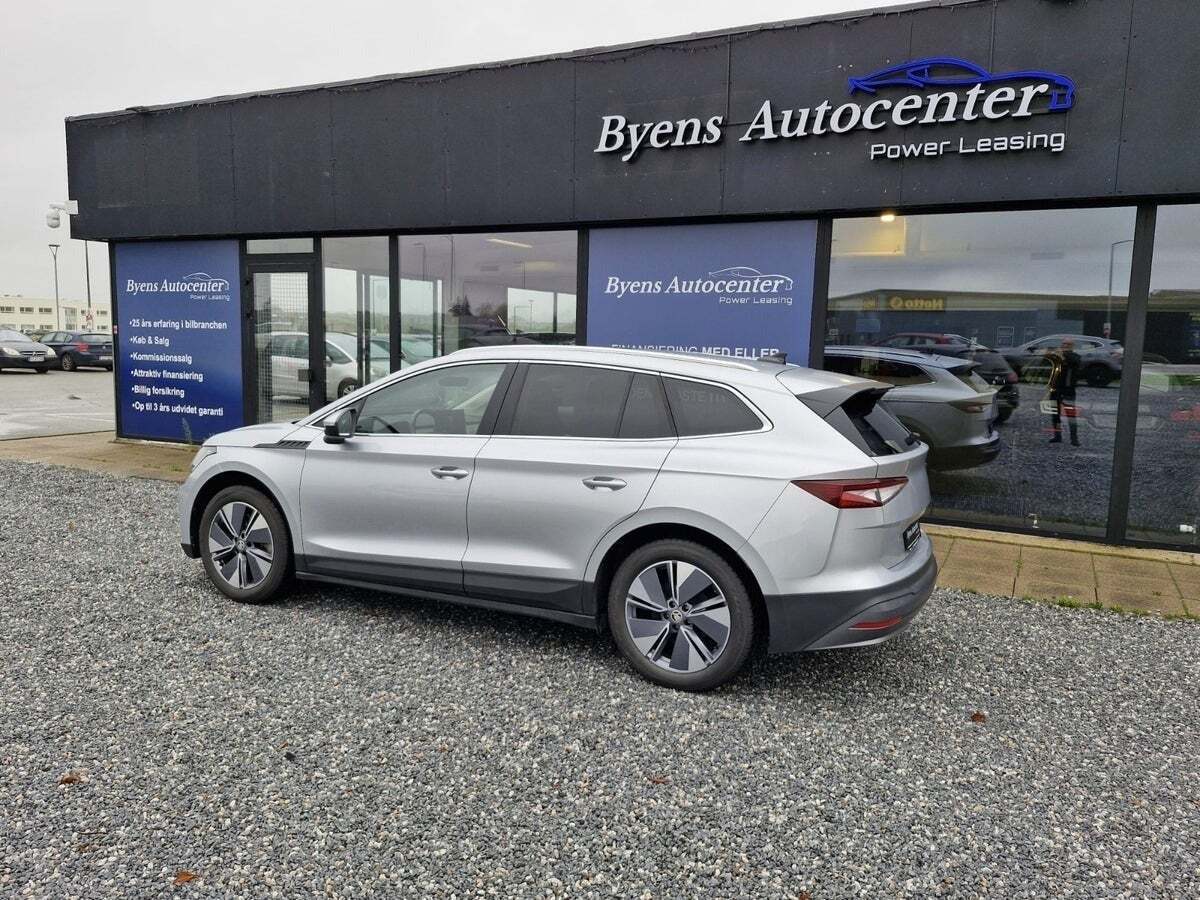 Sølv Skoda Enyaq fra 2022