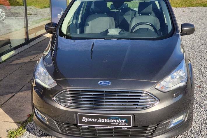Grå Ford C-MAX fra 2017