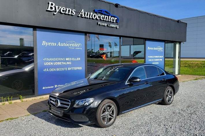 Sort Mercedes E220 d fra 2017