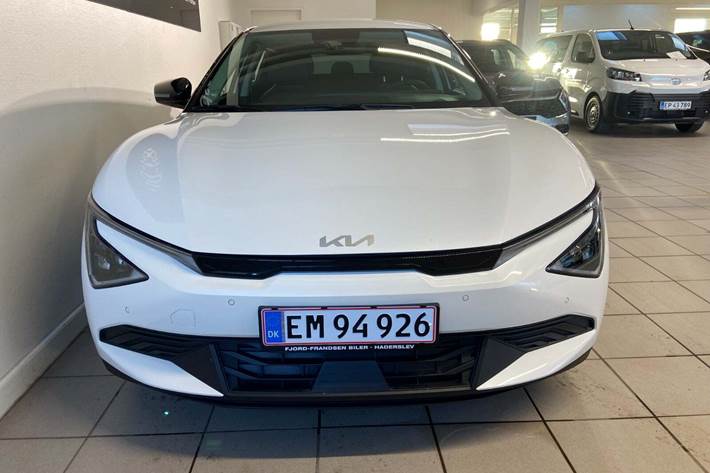 Hvid Kia EV6 fra 2025