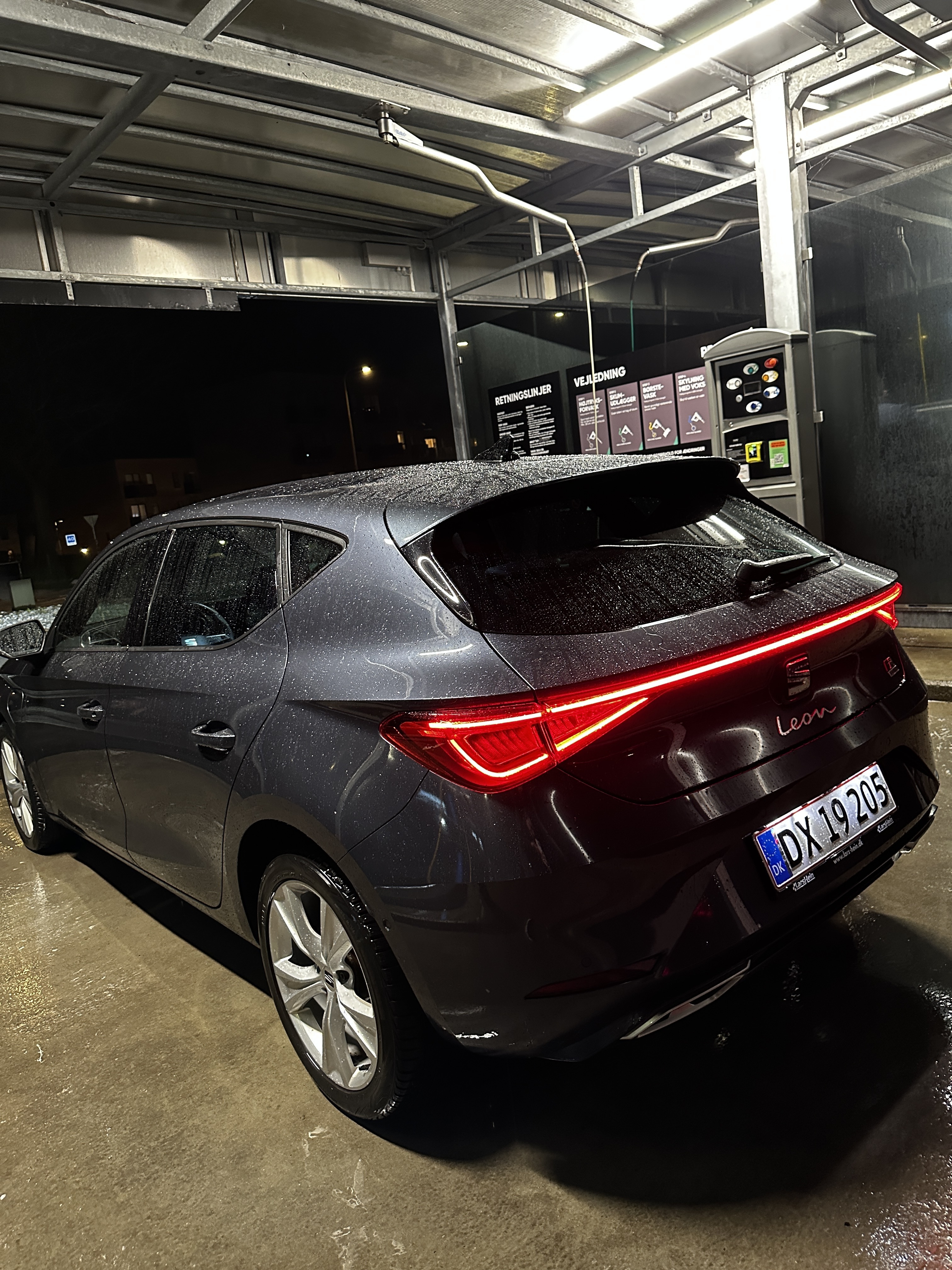 Blå Seat Leon fra 2020