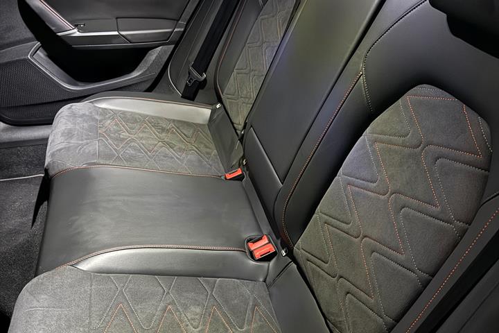 Blå Seat Leon fra 2020