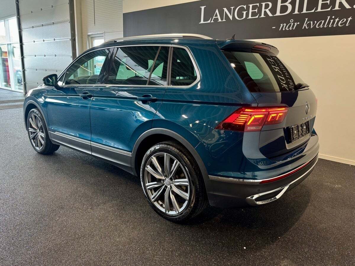 Grøn VW Tiguan fra 2021