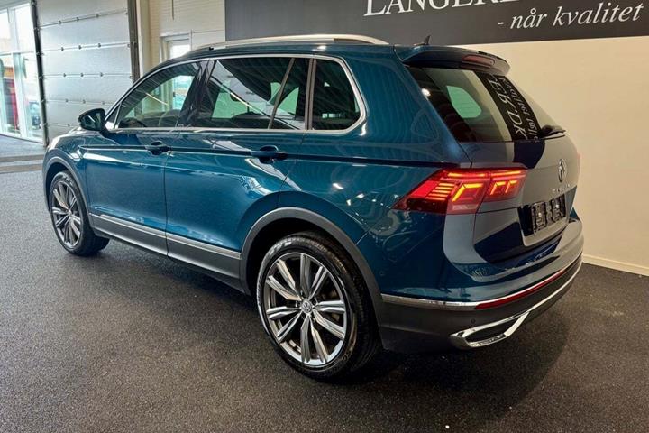 Grøn VW Tiguan fra 2021
