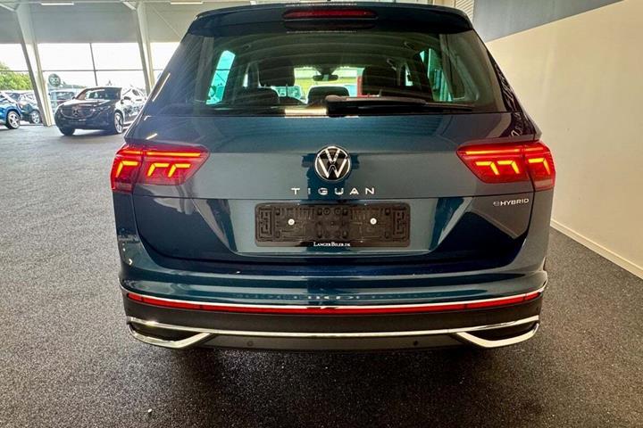 Grøn VW Tiguan fra 2021