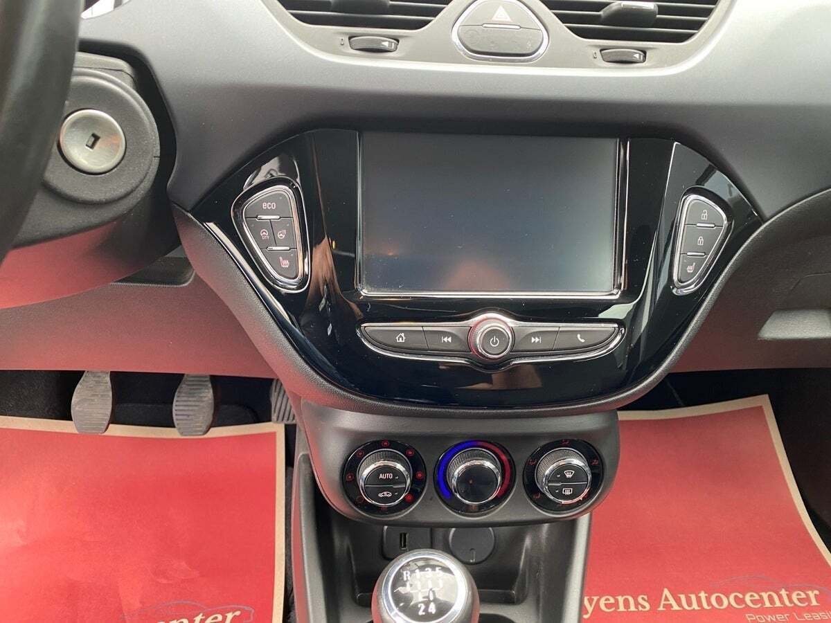 Sort Opel Corsa fra 2019