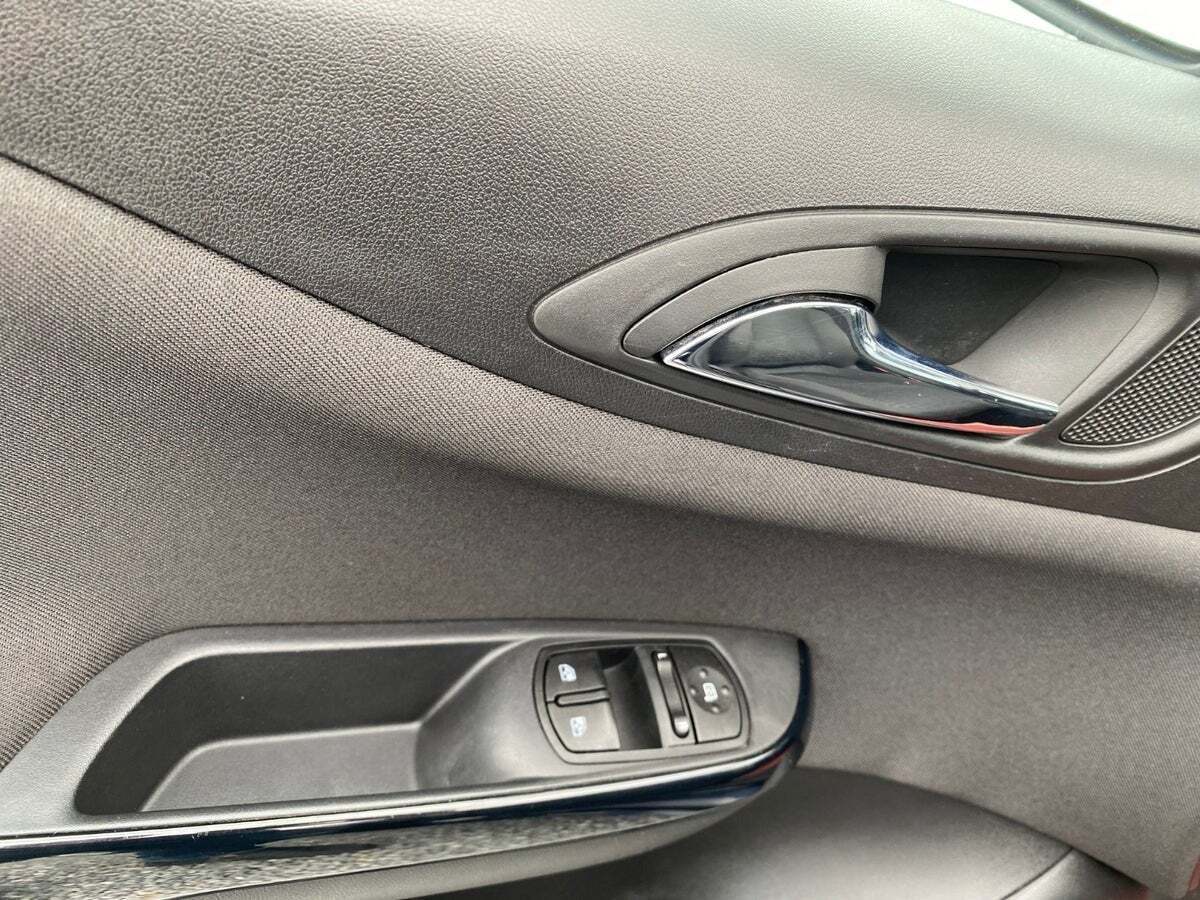 Sort Opel Corsa fra 2019