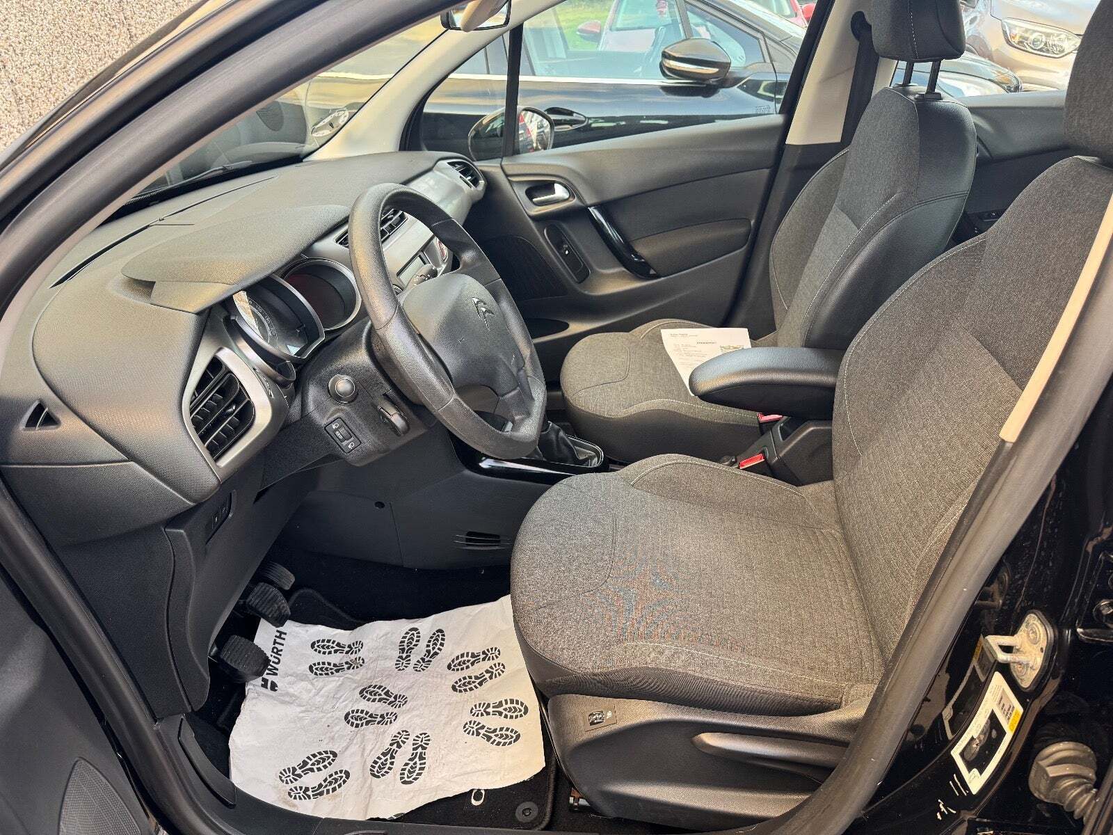 Citroën C3 1,6 BlueHDi 100 Attraction