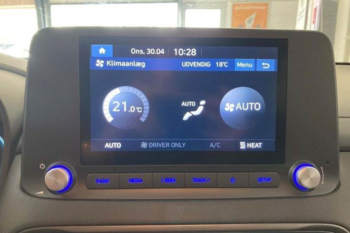 Grå Hyundai Kona fra 2021