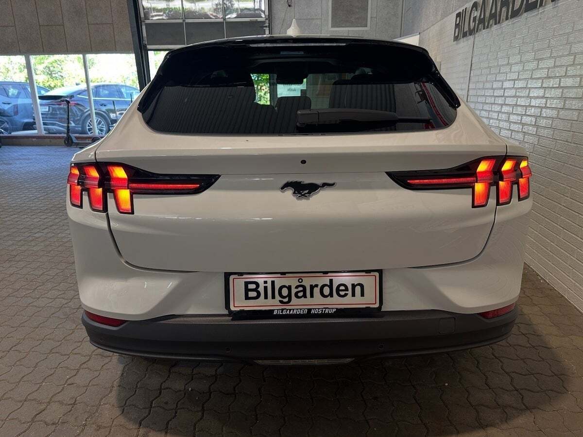 Ford Mustang Mach-E 75 Standard Range