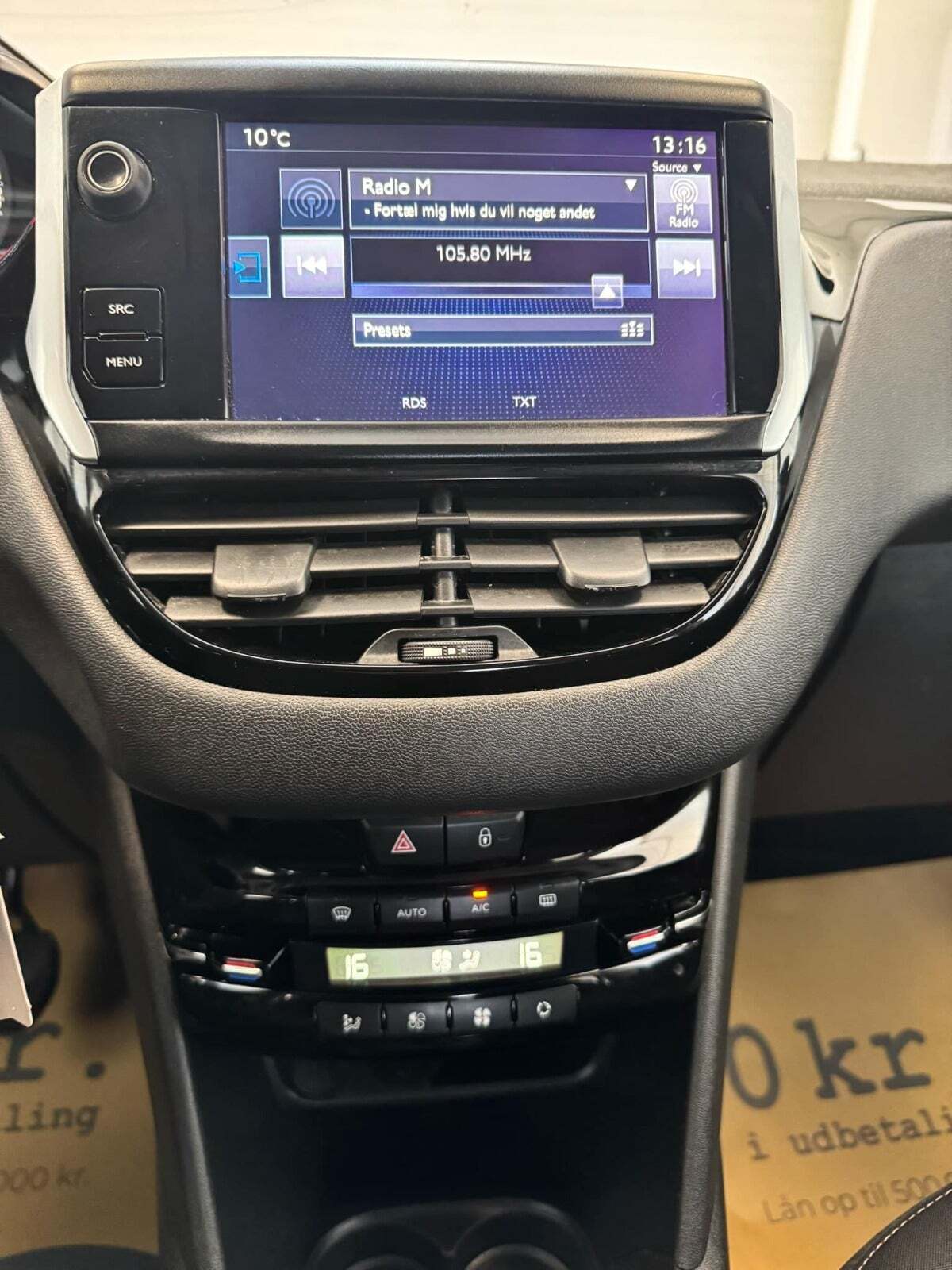 Sort Peugeot 208 fra 2016