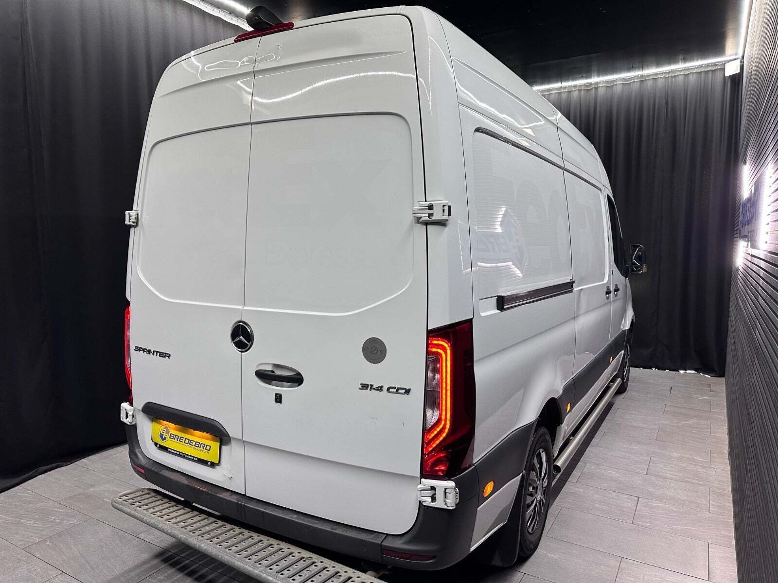 Mercedes Sprinter 314 2,2 CDi A2 Kassevogn aut. FWD