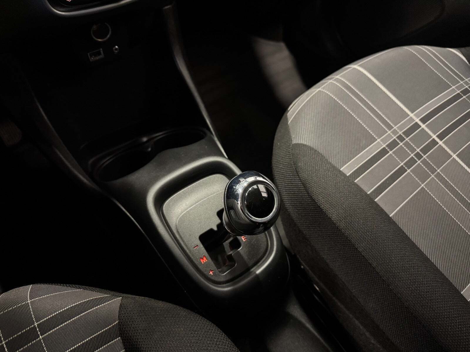 Hvid Peugeot 108 fra 2017