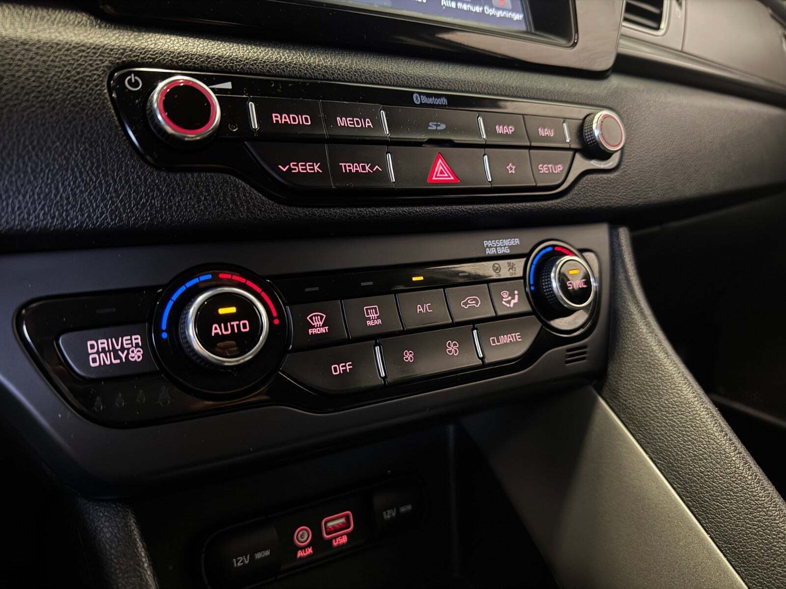 Blå Kia Niro fra 2018