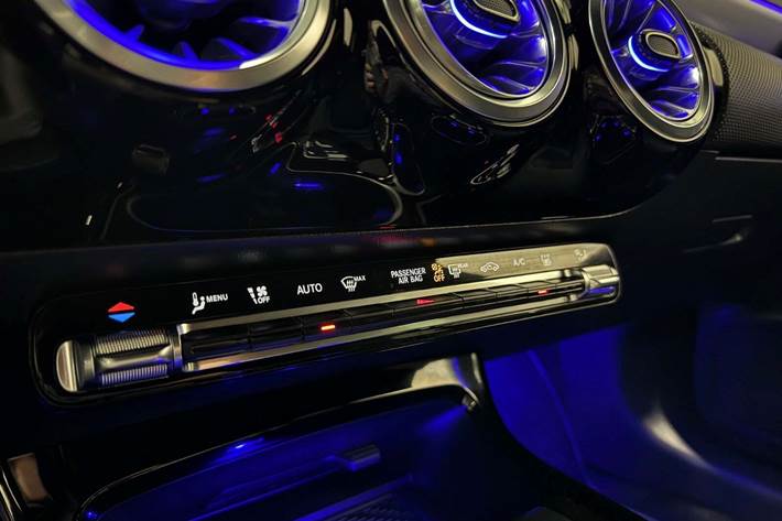 Sort Mercedes CLA250 e fra 2021