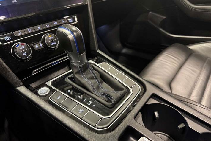 Sort VW Passat fra 2018