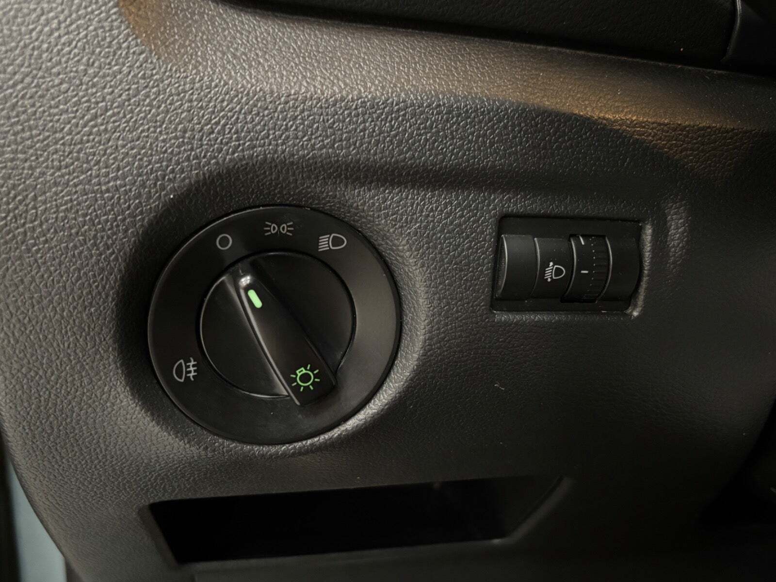 Grøn Skoda Fabia fra 2011