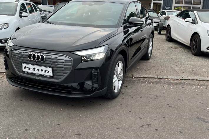 undefined Audi Q4 e-tron fra 2023 set udefra