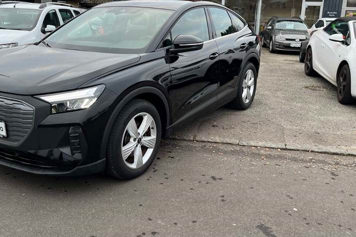 undefined Audi Q4 e-tron fra 2023