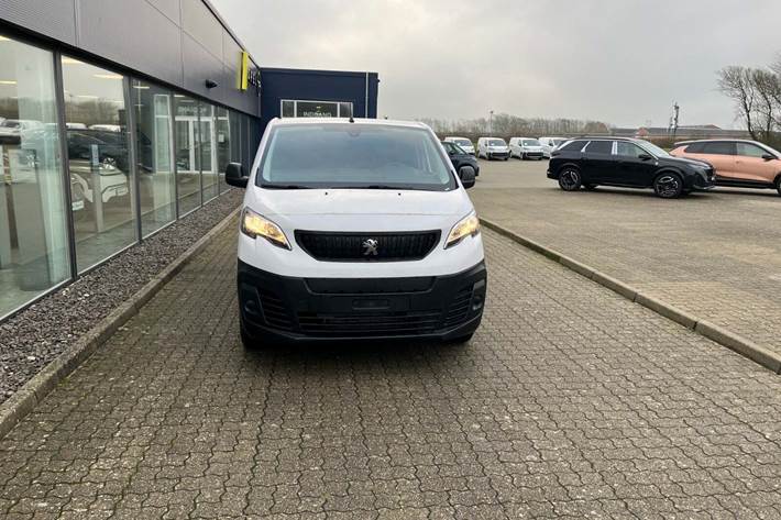 Hvid Peugeot e-Expert fra 2025