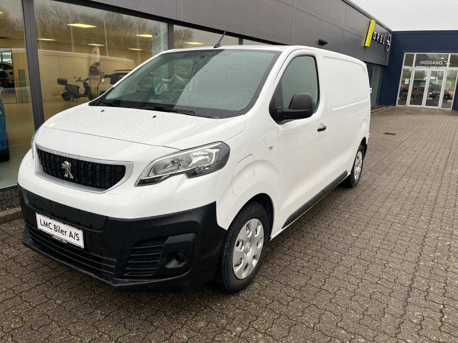 Hvid Peugeot e-Expert fra 2021