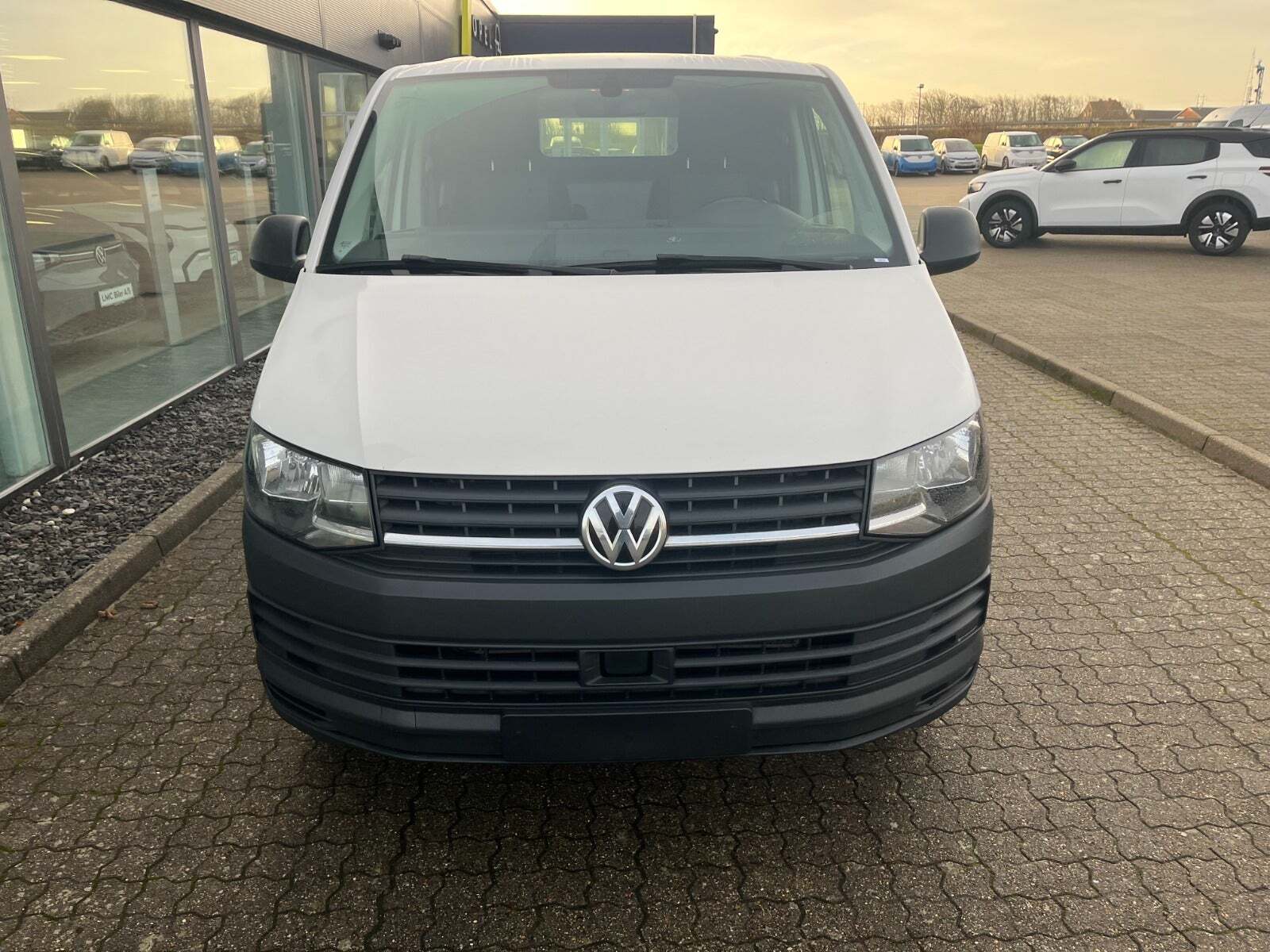 VW Transporter 2,0 TDi 150 Kassevogn DSG kort
