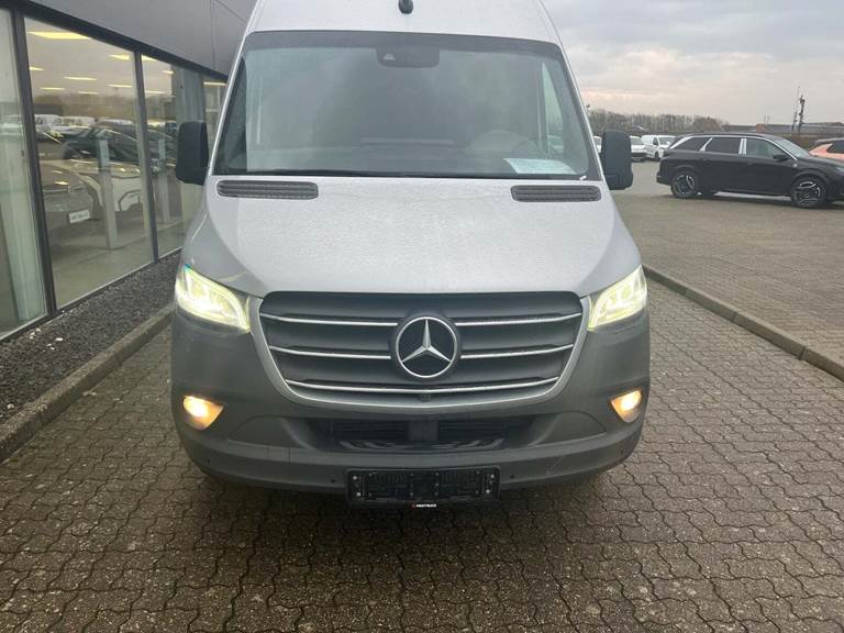 Mercedes Sprinter 316 2,2 CDi A2 Kassevogn aut. RWD