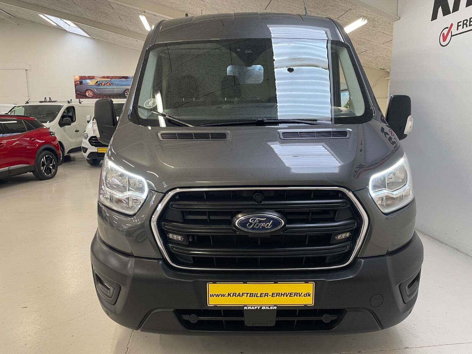 Grå Ford Transit 350 L2 Van fra 2021