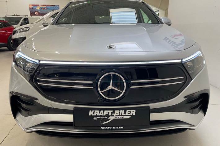 Sølv Mercedes EQA350 fra 2023