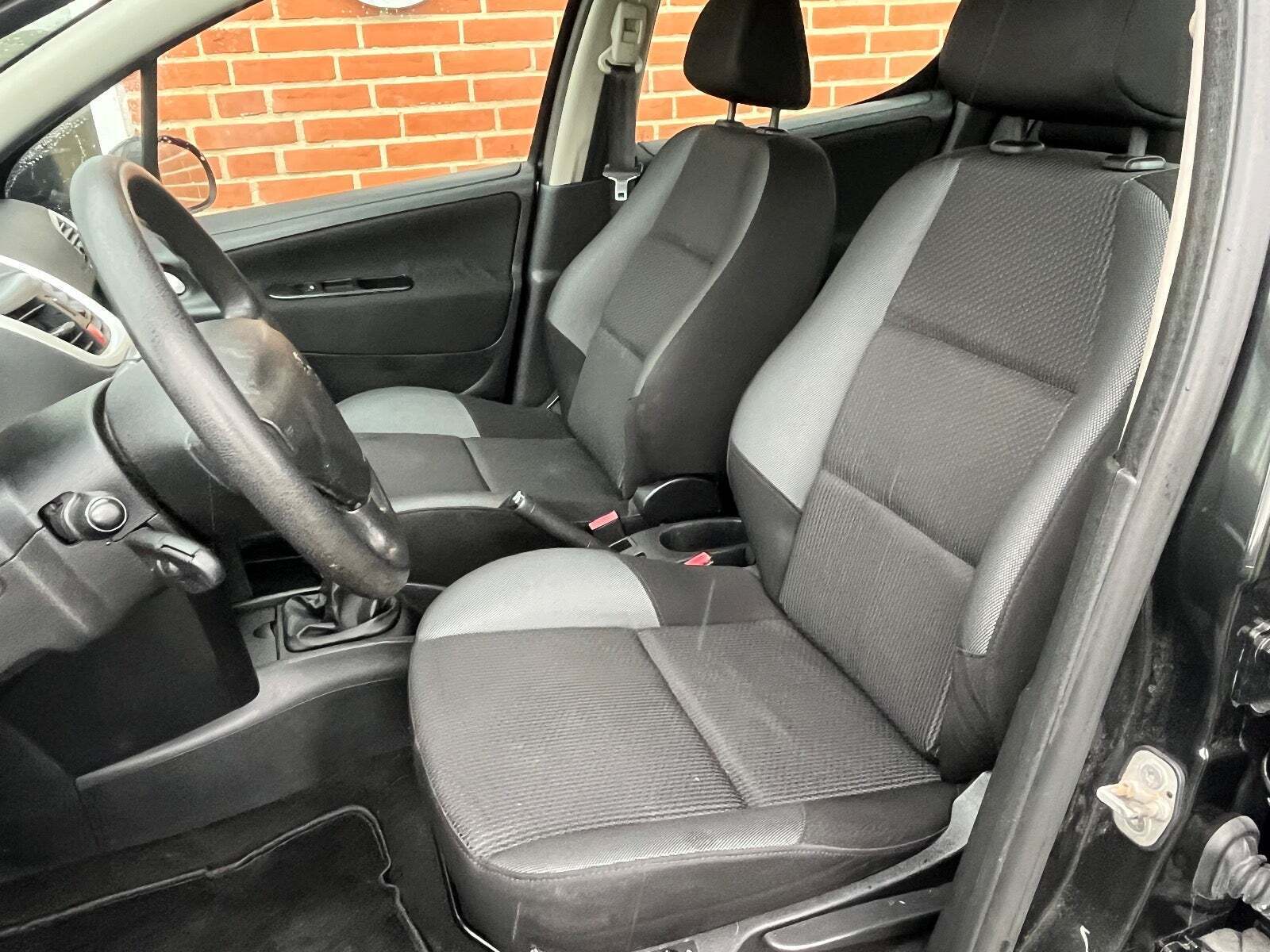 Peugeot 207 1,6 HDi 90 Comfort+