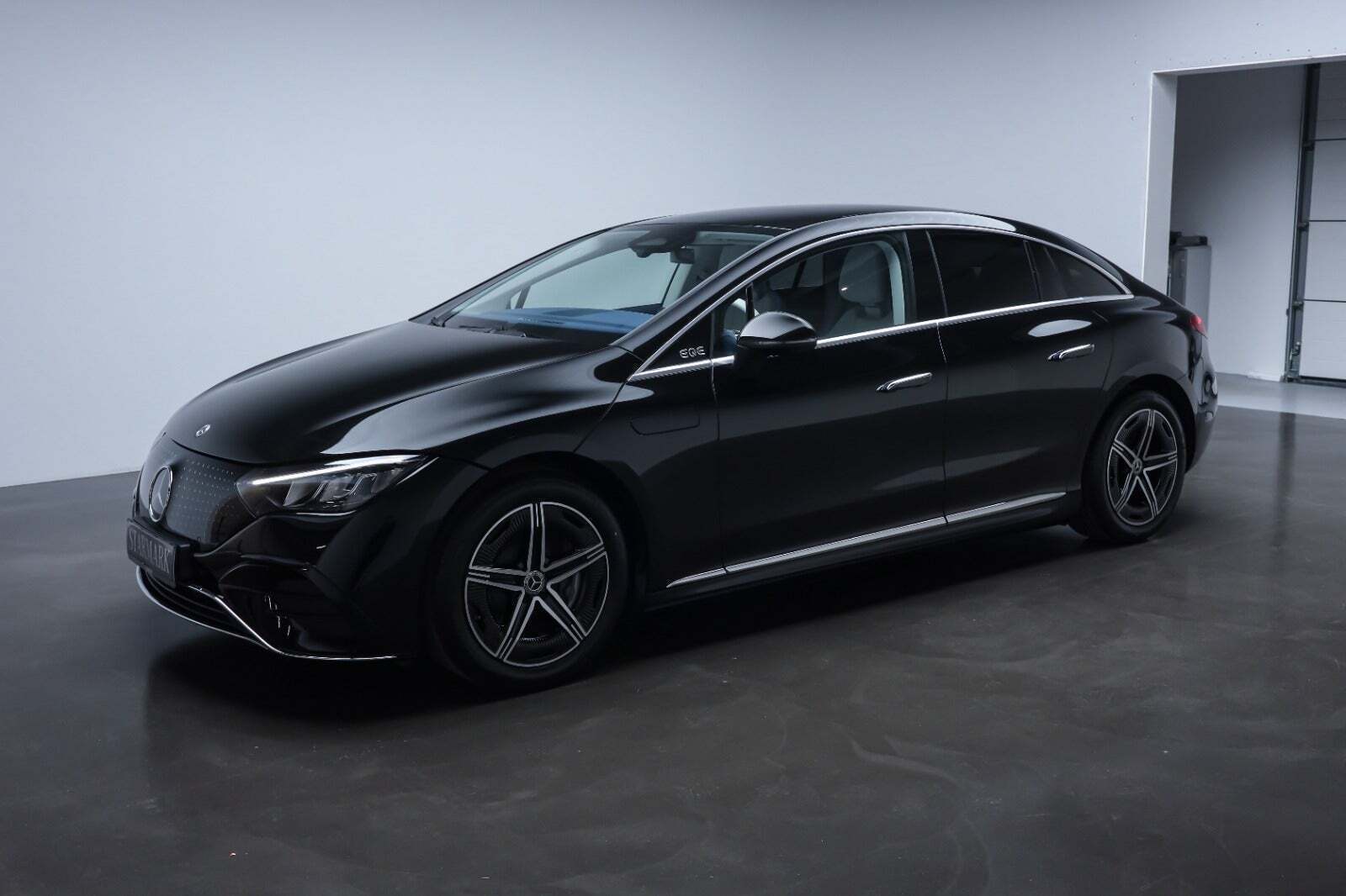 Mercedes EQE350+ AMG Line