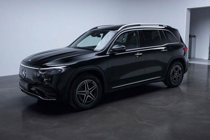 Sort Mercedes EQB350 fra 2025