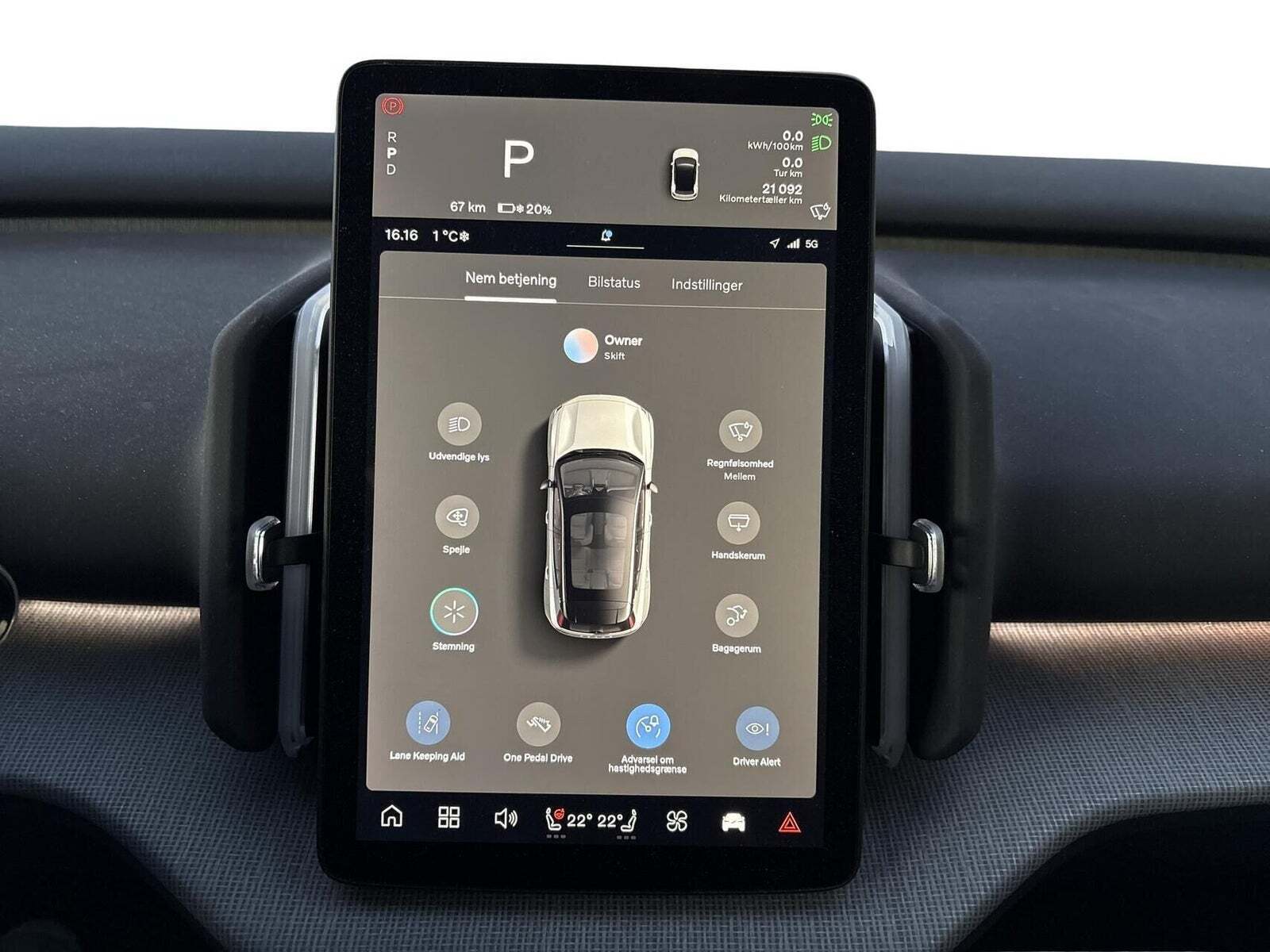 Sort Volvo EX30 fra 2024