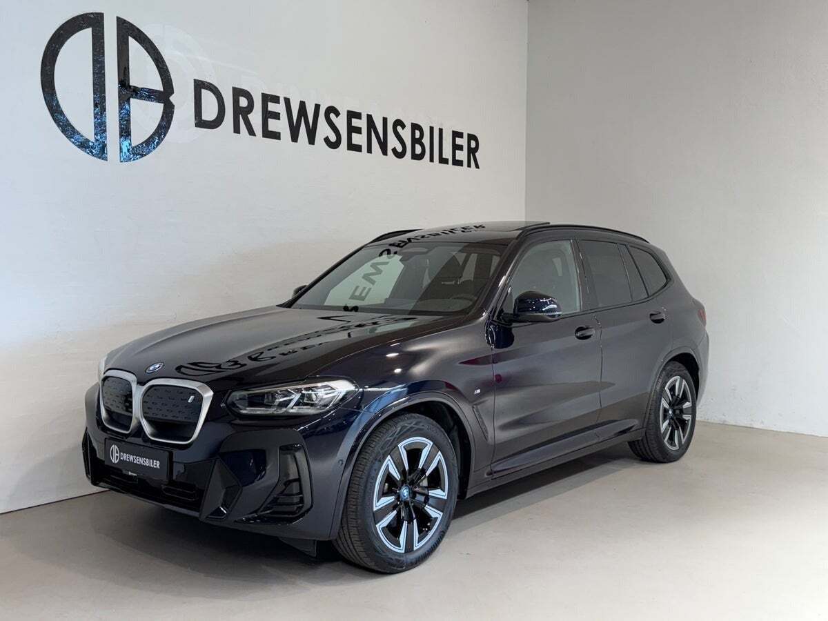 BMW iX3 Charged M-Sport