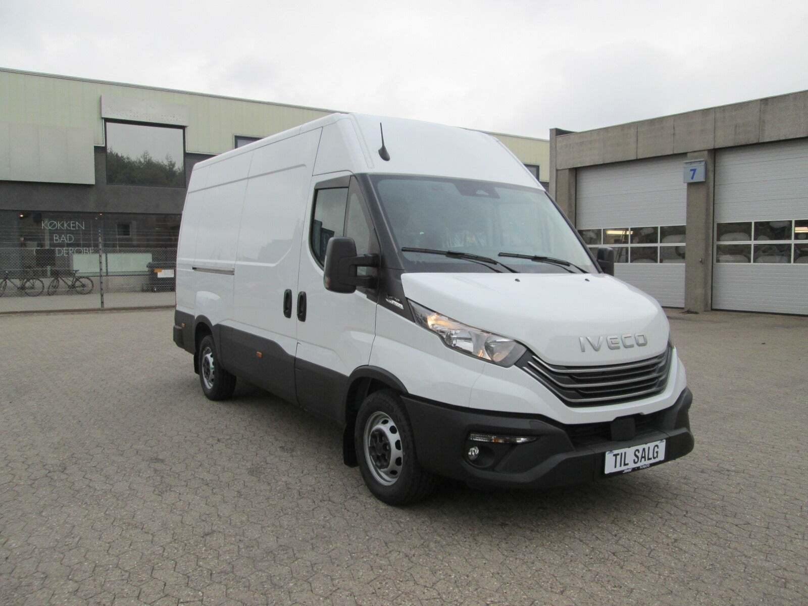 Iveco Daily 2,3 35S14 12m³ Van
