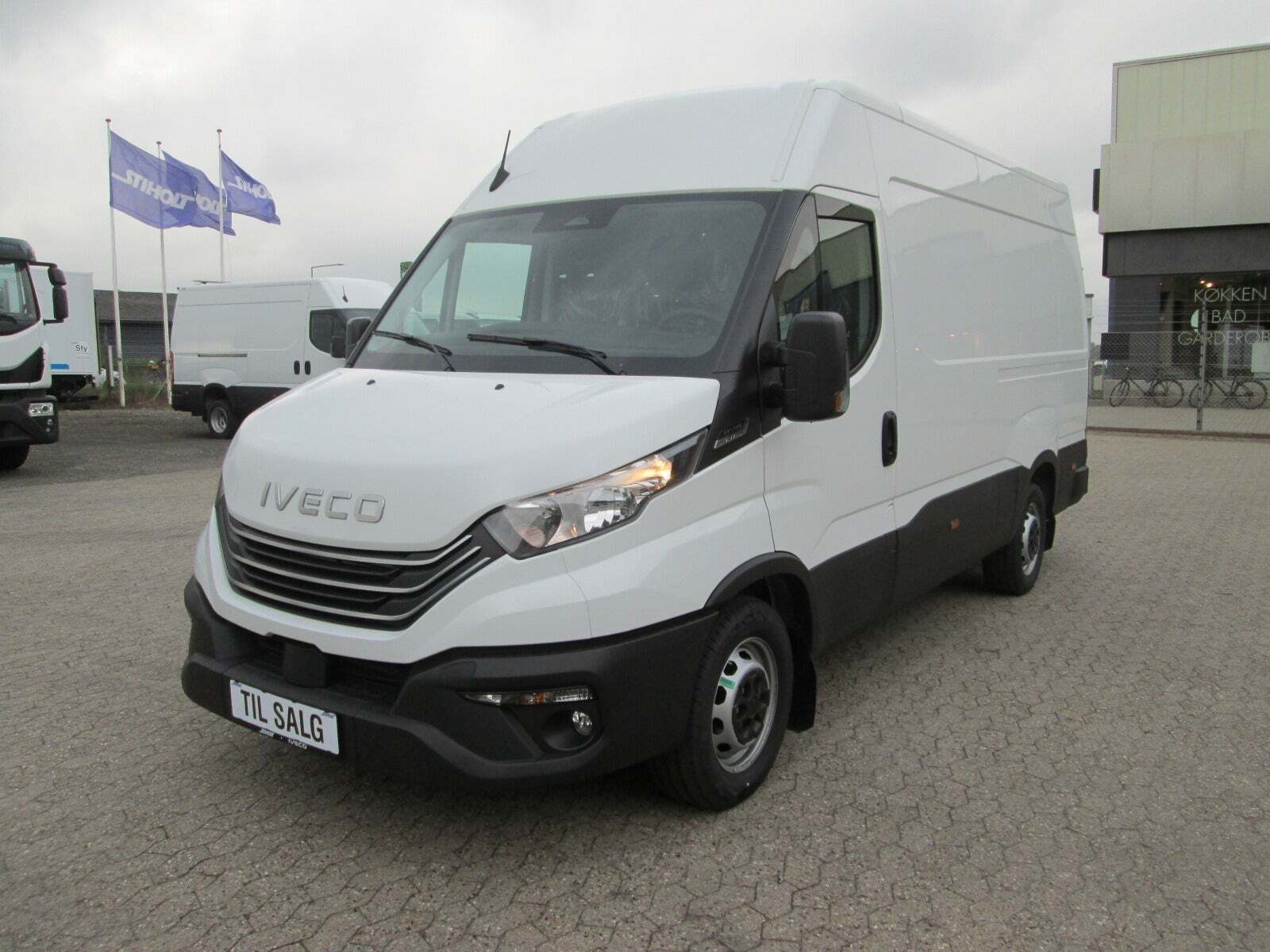 Iveco Daily 2,3 35S14 12m³ Van