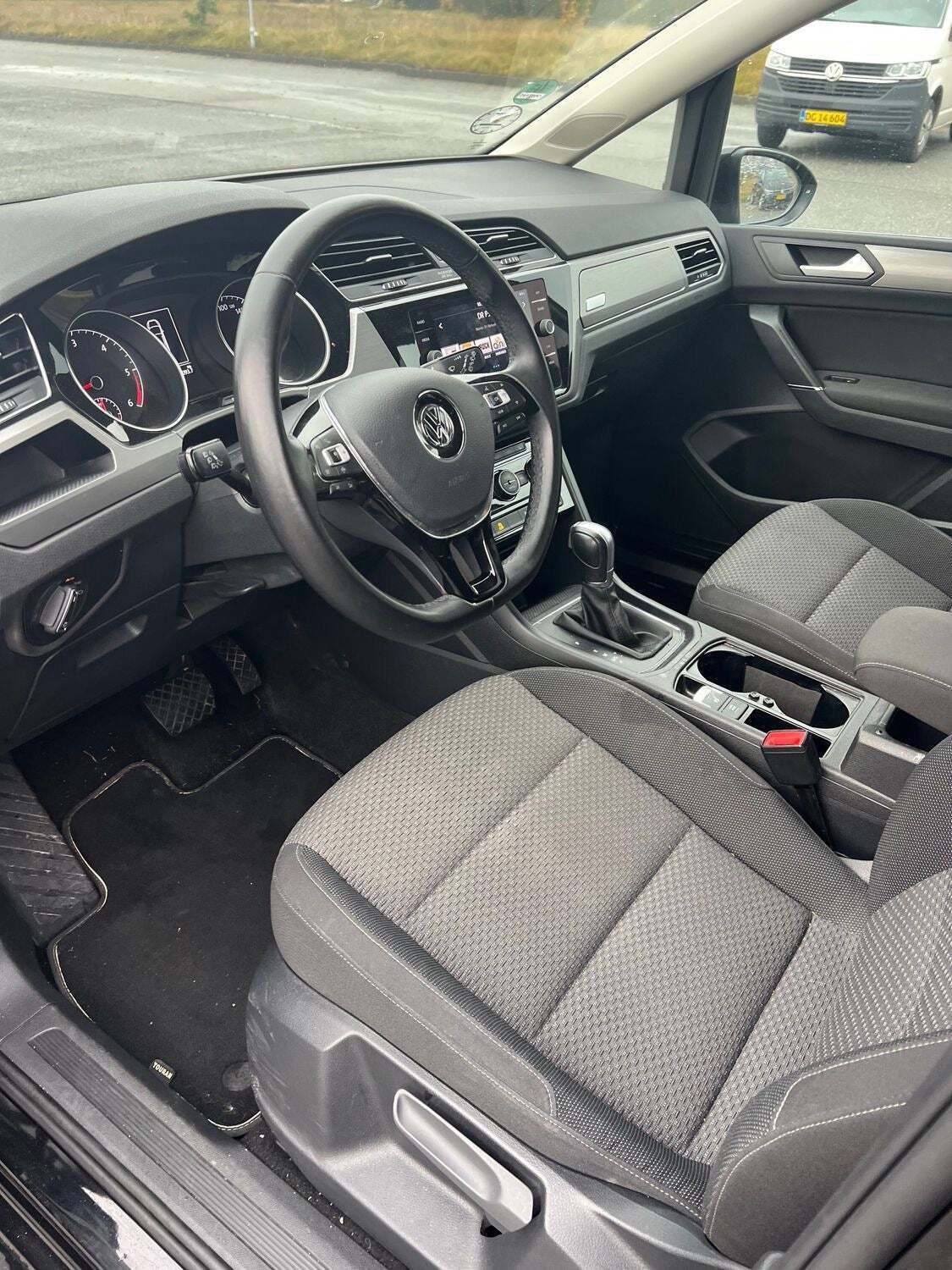 VW Touran 1,6 TDi 115 Comfortline DSG 7prs