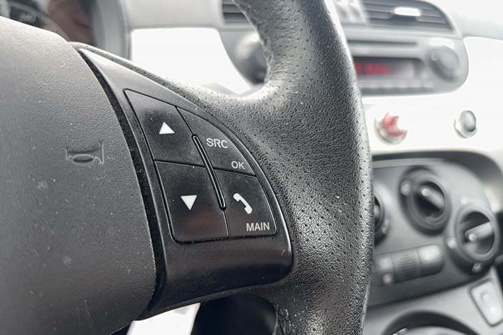 Rød Fiat 500 fra 2011