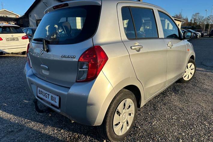 Sølv Suzuki Celerio fra 2018